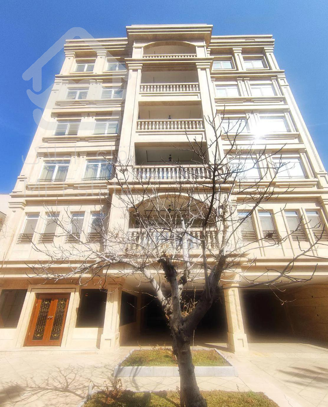 اپارتمان ۳۱۰ متری اول دانش اموز